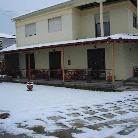 Rodavgi Káto Loutrákion Exterior foto
